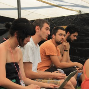 «Apoye el periodismo independiente. Tómese otra&nbsp;cerveza»