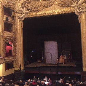 Violeta Cruz: De música&nbsp;ligera